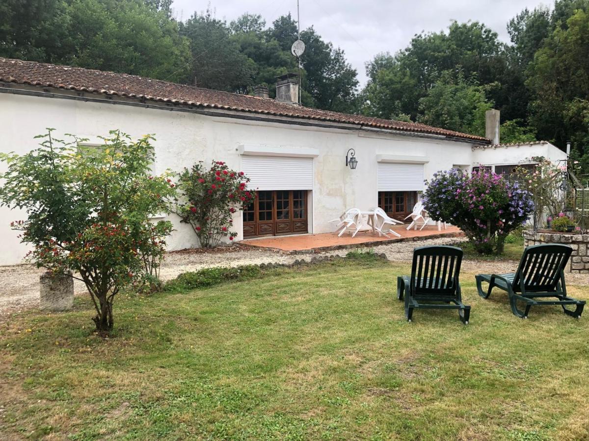 Chez Firmin "Les Ombrages" Villa Mesnac Kültér fotó